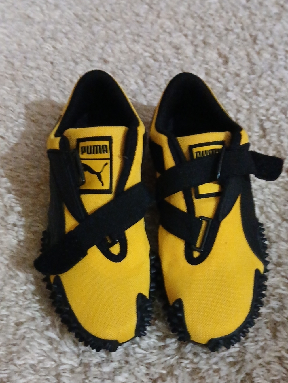 NWOT PUMA MOSTROS